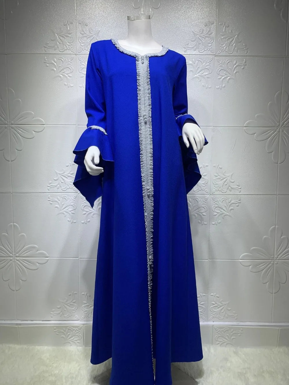 Abaya Femme Haute Couture – Élégance Modeste & Détails Dorés
