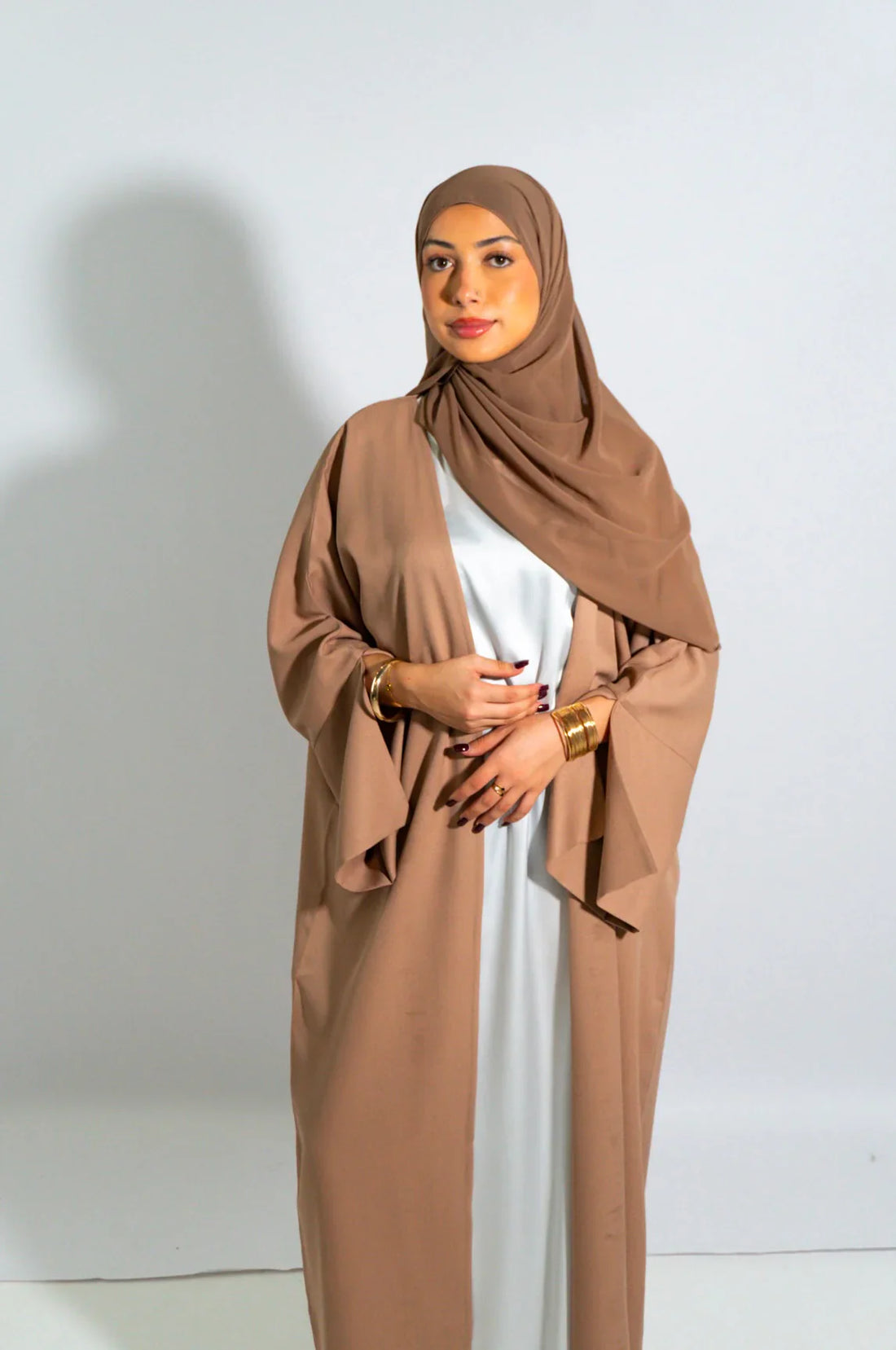 Comment porter un foulard sans épingles ? Stabilité naturelle, confort et simplicité