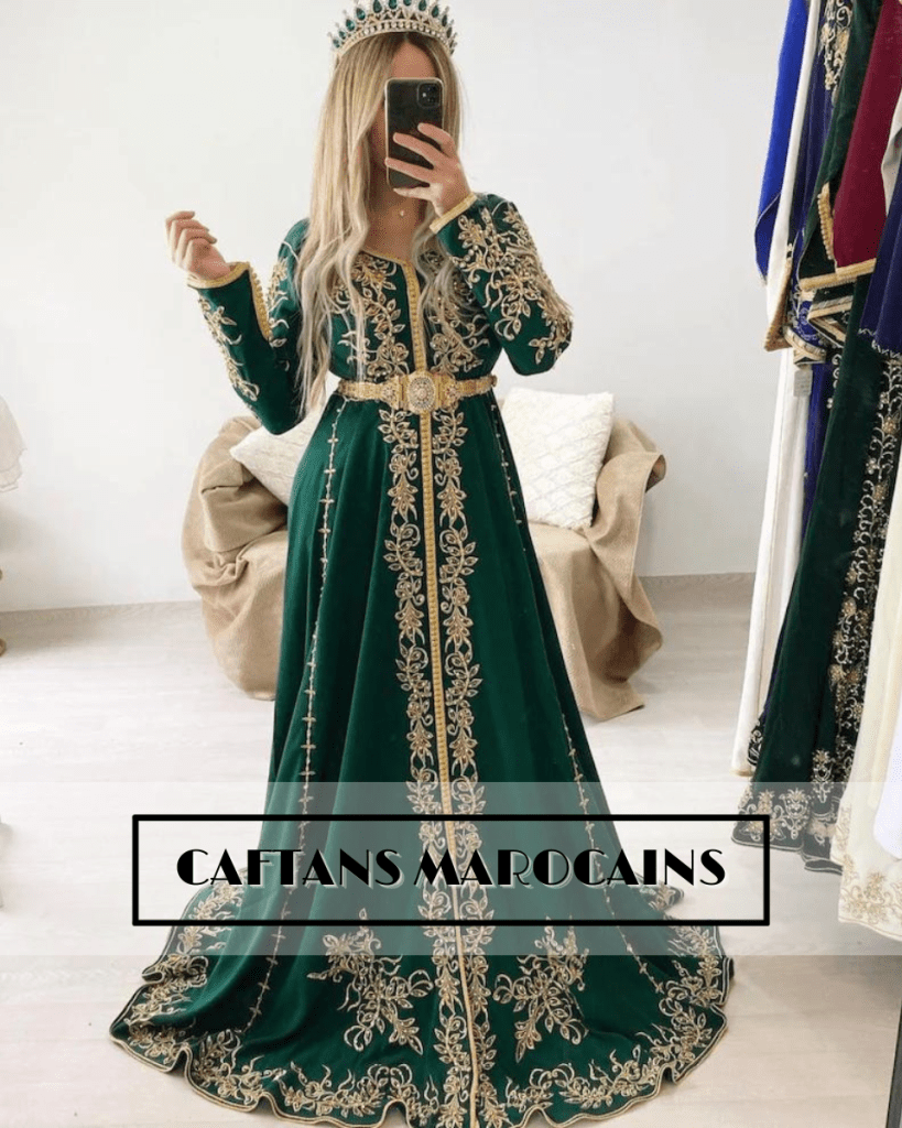 Quelle est la différence entre une abaya et un caftan ? Le guide pour ne plus les confondre