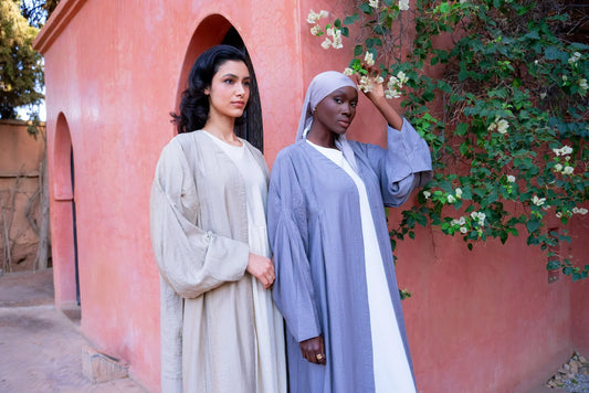 Une abaya est-elle respirante ? Oui, selon la matière et la coupe