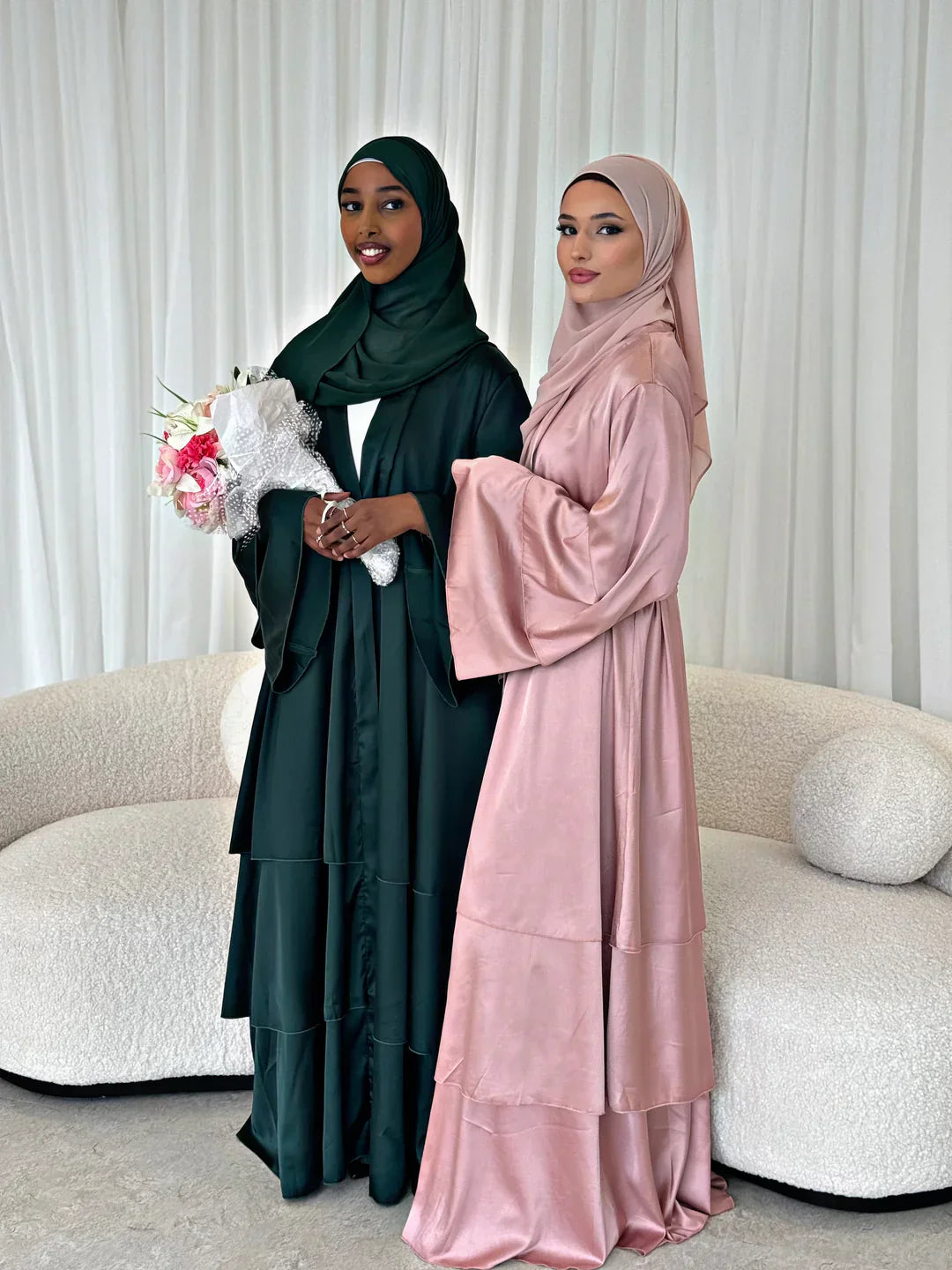 Comment créer un look abaya moderne ? Le guide chic et actuel
