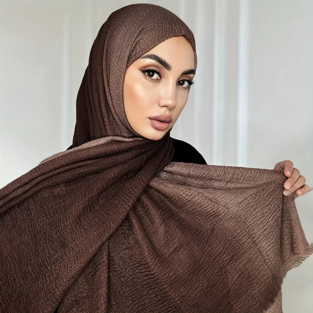 Quel foulard pour une cérémonie ?  Élégance, finesse et harmonie