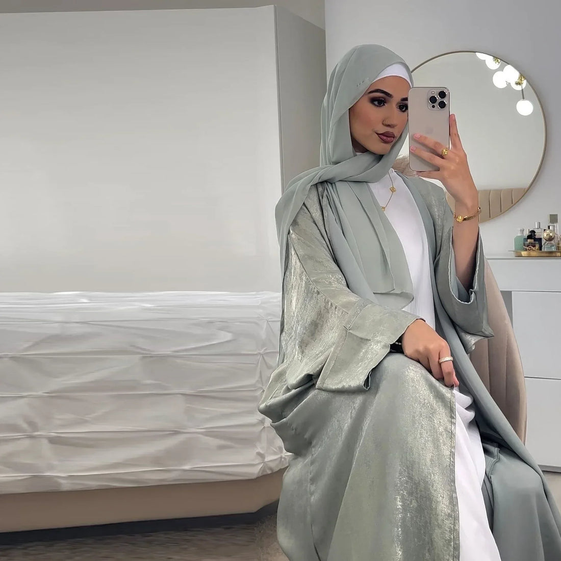 Quel foulard pour un mariage ?  Raffinement, harmonie et élégance discrète
