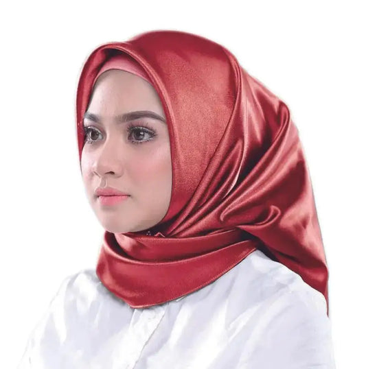 Comment laver un foulard en soie ?  Méthode sûre pour préserver la douceur et l’éclat