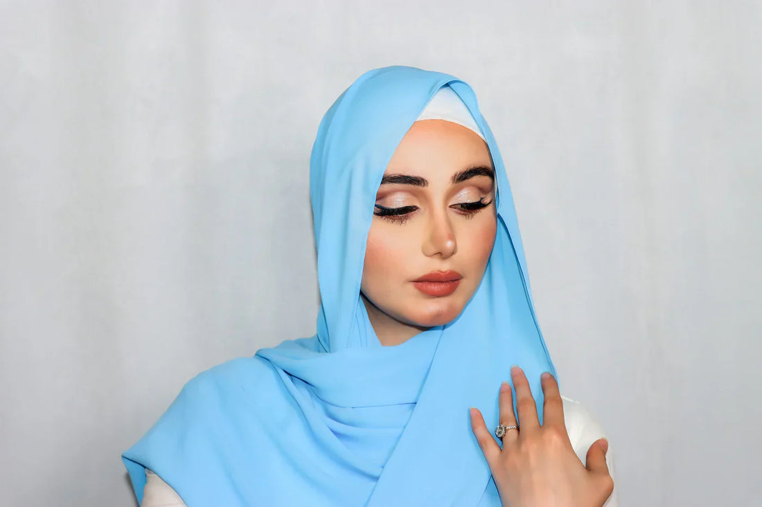 Le foulard est-il un choix personnel ? Oui — une décision intime, libre et évolutive