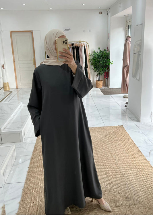 Quelle abaya choisir pour un cadeau ? Le guide sûr et élégant