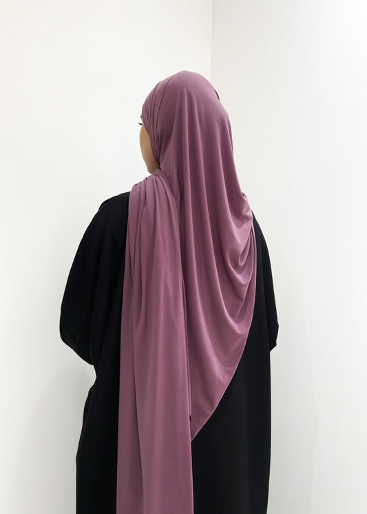 Quel foulard offre le meilleur rapport qualité-prix ?  Le choix malin entre confort, tenue et durabilité