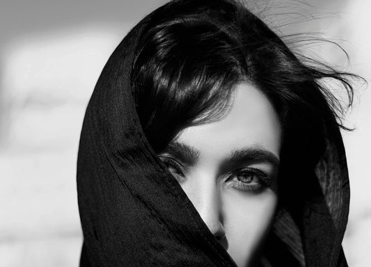 Comment éviter que le foulard déteigne ?  Les bons gestes pour fixer la couleur durablement