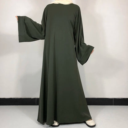 Abaya Femme Basique Chic – Confort Élégant et Style Moderne