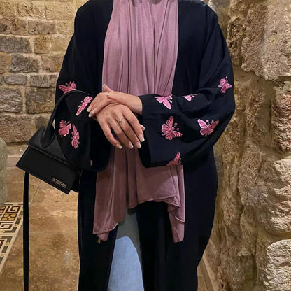 Abaya Kimono Noire Brodée Papillons – Tenue Modeste Élégante