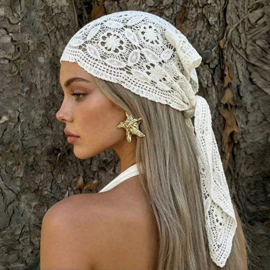 Foulard bohème fleuri pour femme en maille ajourée et dentelle au crochet, léger, respirant et idéal pour la protection solaire.
