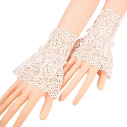 Gants Courts en Dentelle Noire – Volants Élégants & Détails Romantiques
