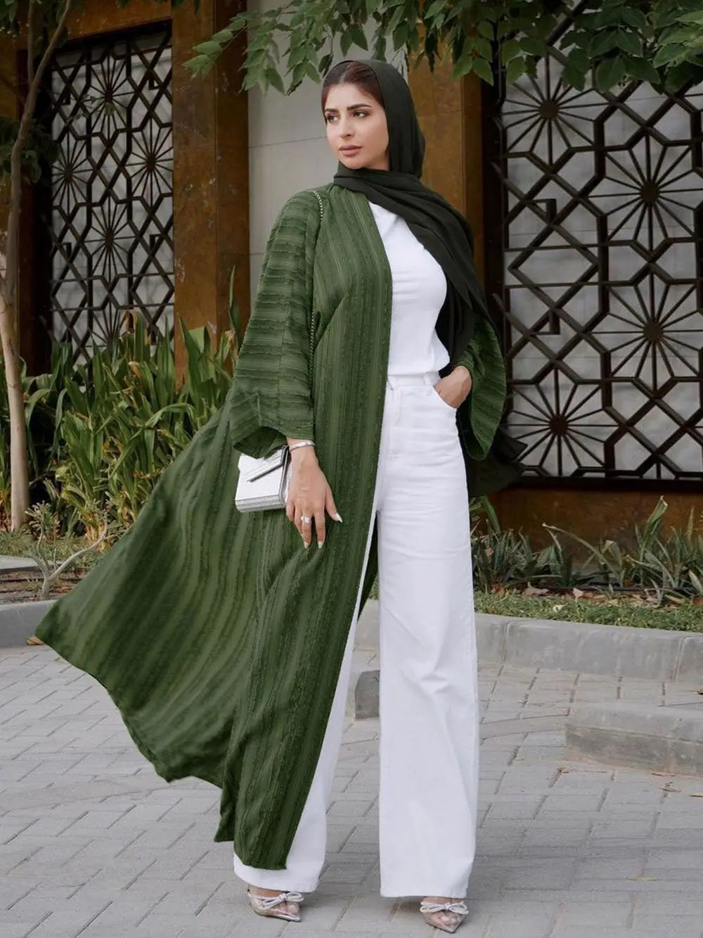 Abaya Femme Kimono Élégant – Légèreté et Chic pour Toutes les Occasions