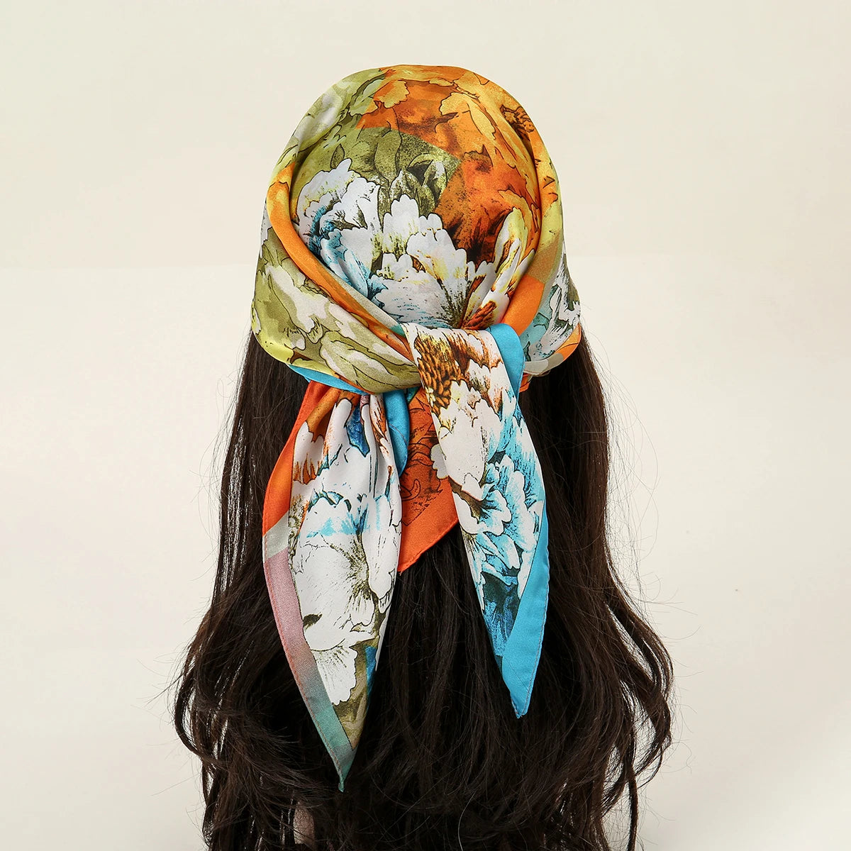 Foulard Femme Satiné Fleuri – Élégance Modeste & Raffinée