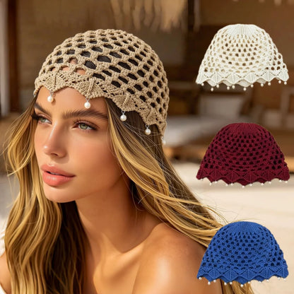 Bonnet Bohème en Maille Ajourée avec Pendentifs en Perles
