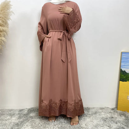 Abaya Femme Turkey Élégance – Dentelle Raffinée & Fluidité