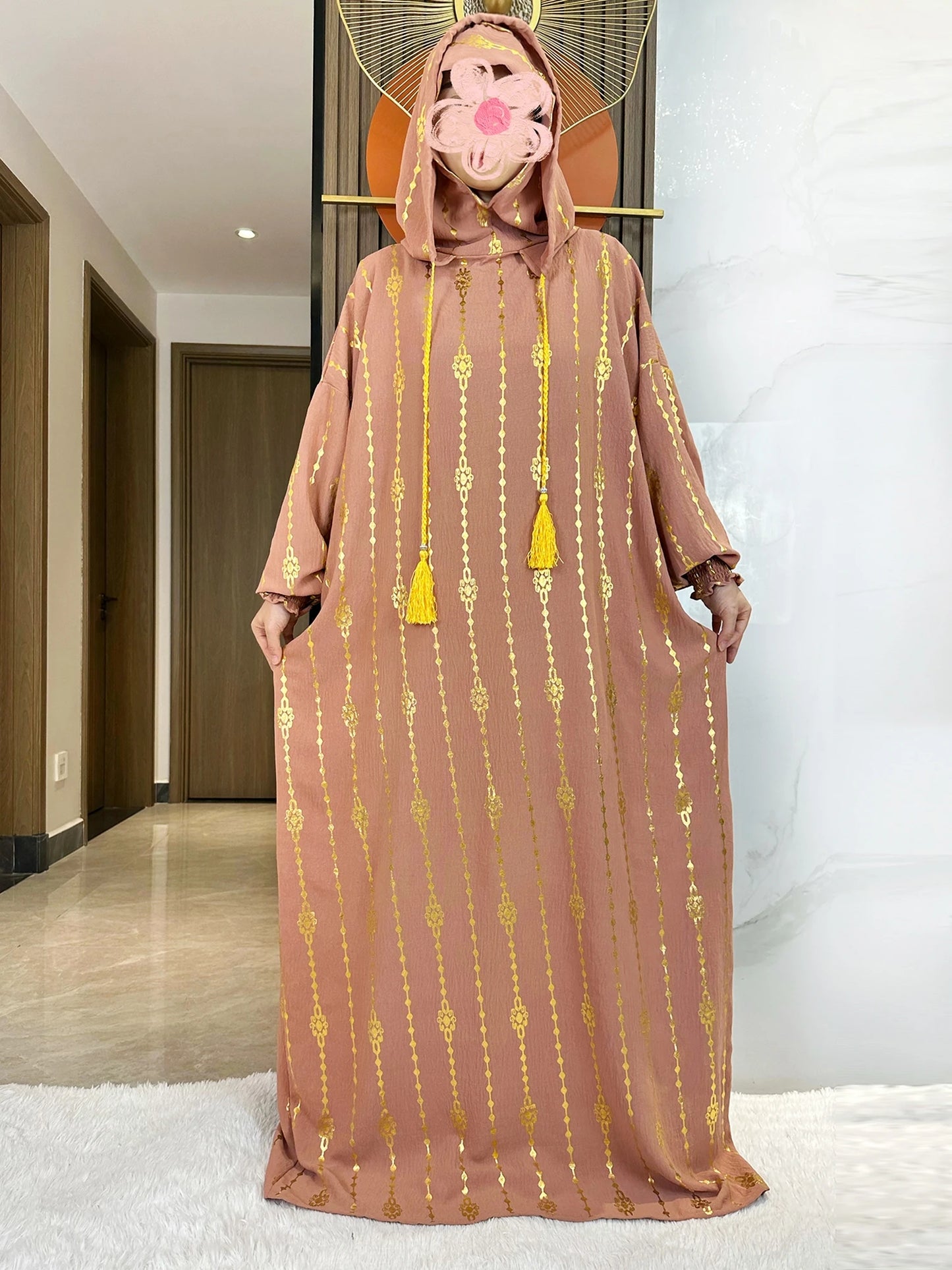 Abaya Femme en Coton – Élégance et Confort au Quotidien