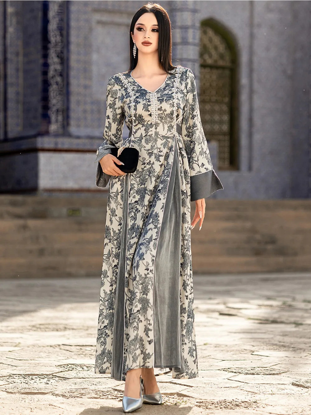 Abaya Femme Longue Élégante – Tissu Fluide et Imprimé Raffiné
