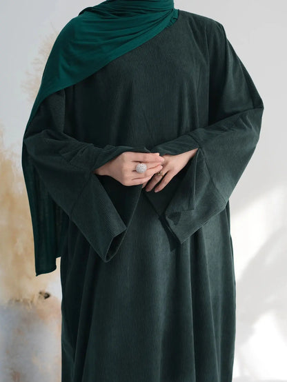 Abaya Femme Longue Hiver – Élégance & Chaleur pour la Saison Froide