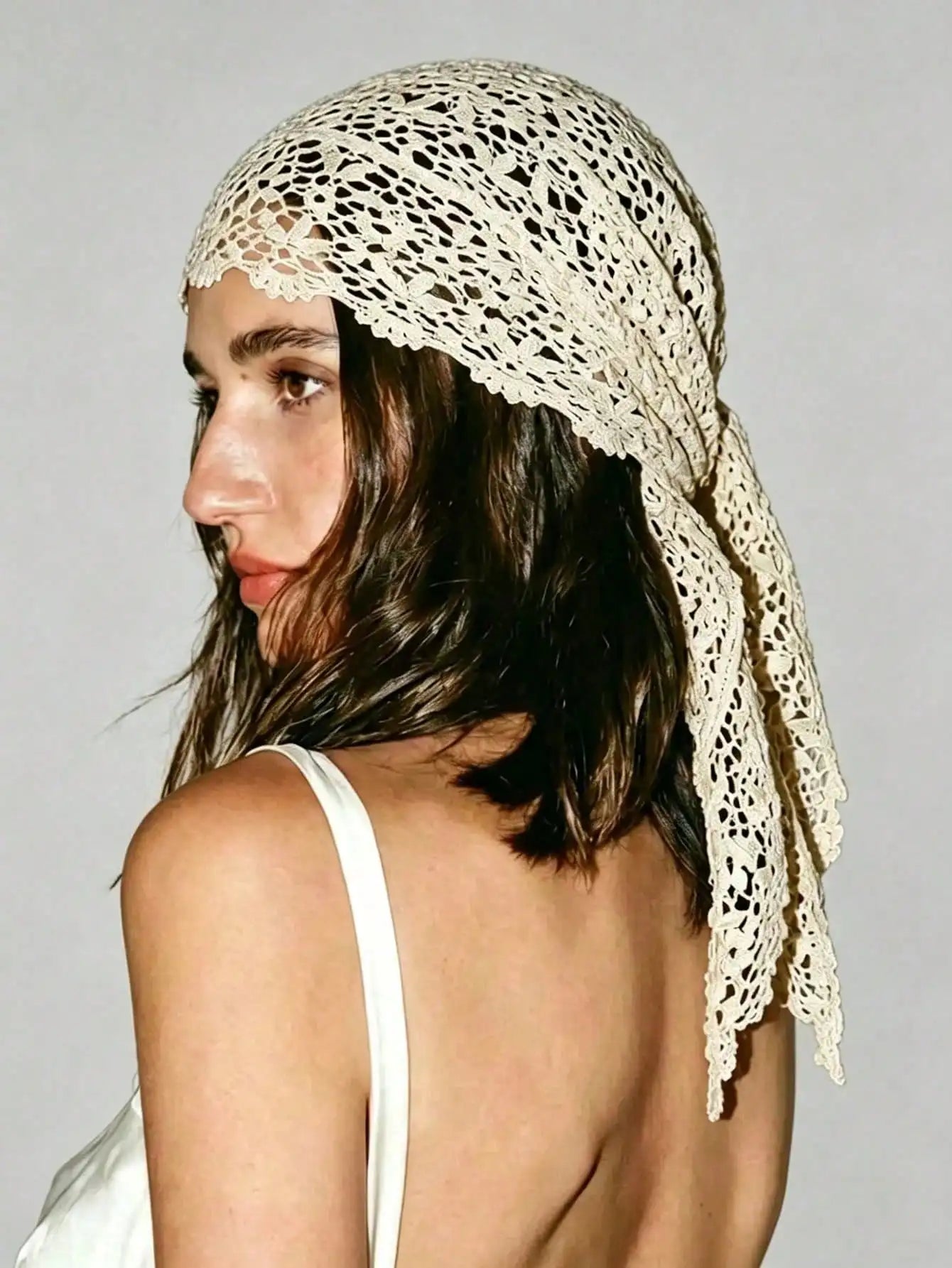 Foulard Bohème Fleuri en Maille et Dentelle au Crochet pour Femme