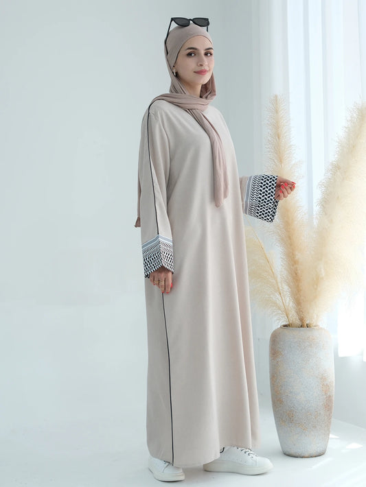 Abaya Femme Grace – Élégance Intemporelle & Détails Raffinés