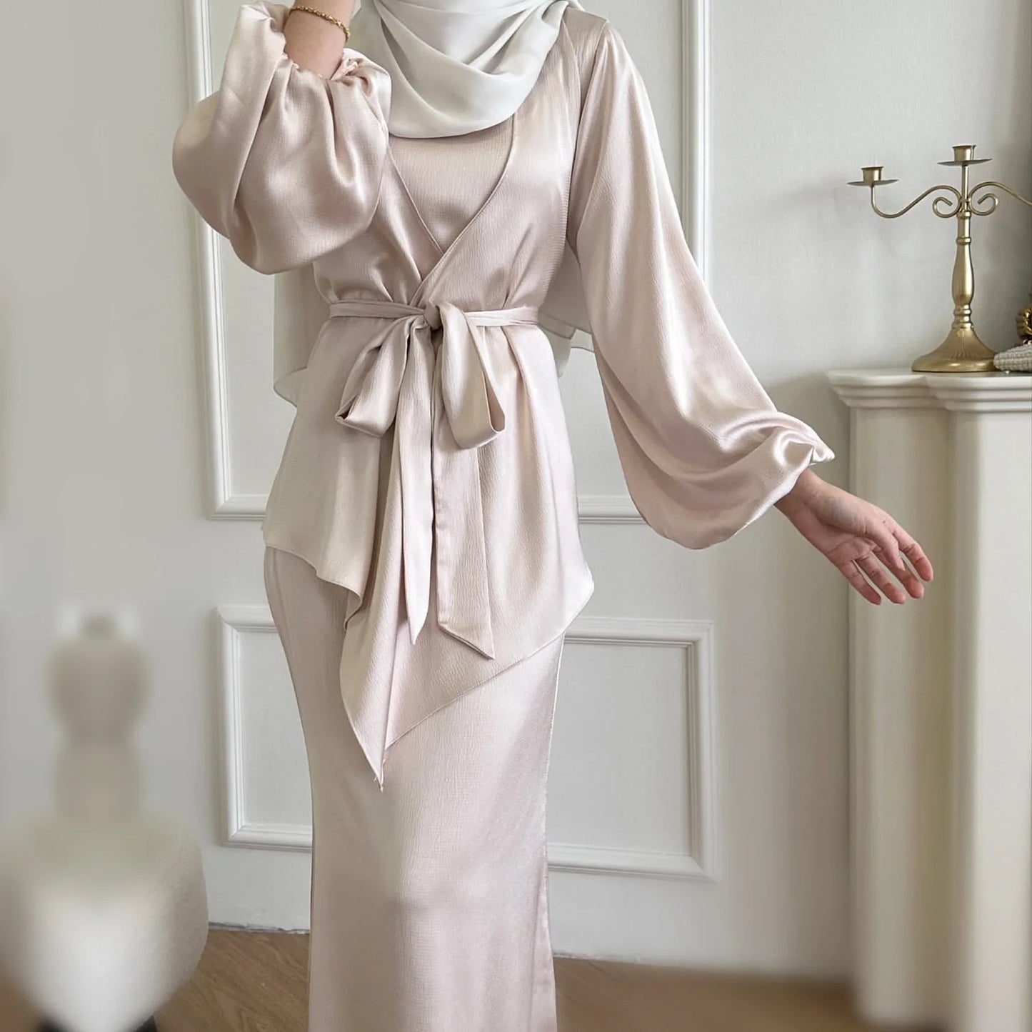 Robe Femme Satinée Haute Couture – Élégance Fluide & Confort Luxueux