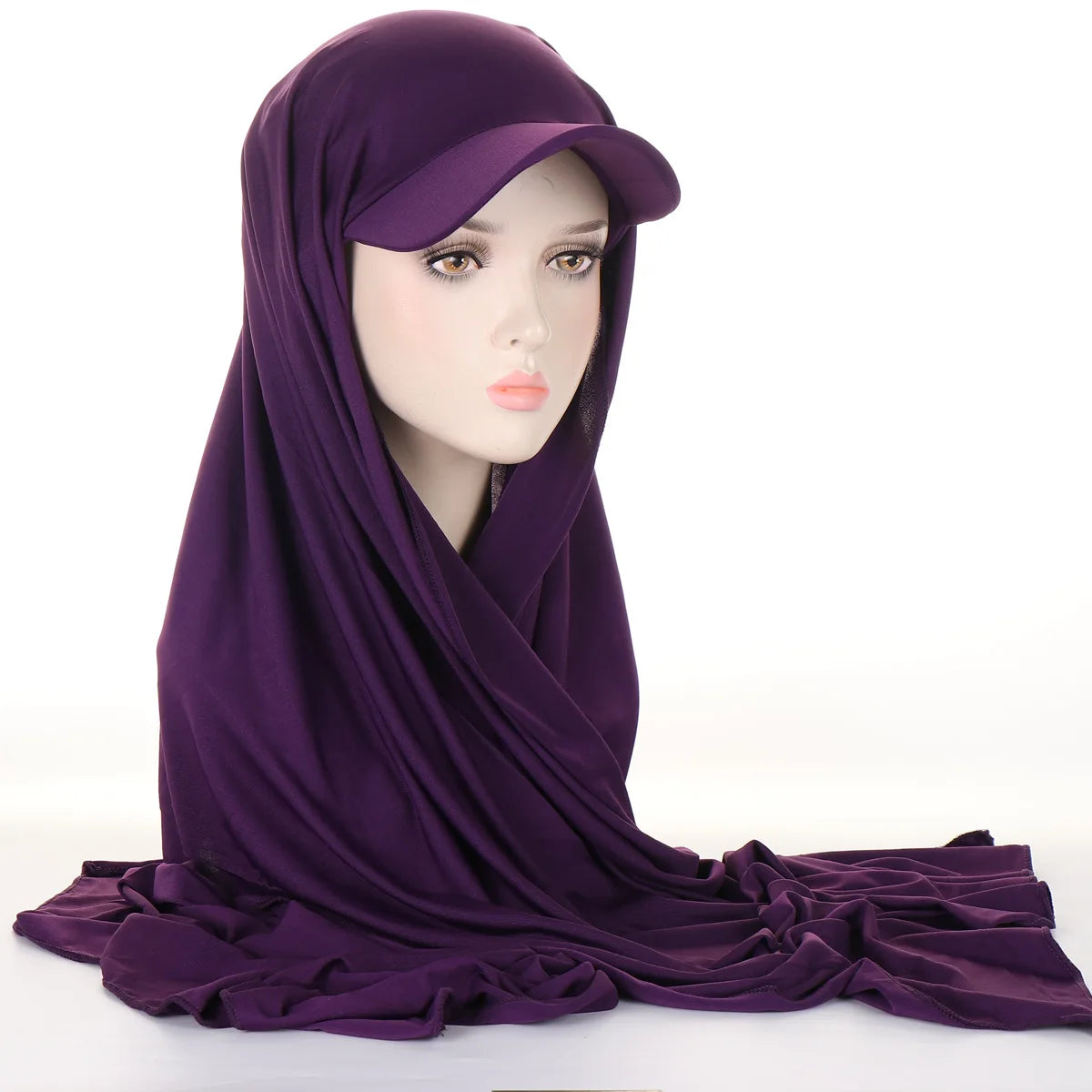 Hijab avec Casquette Integrée – Praticité et Élégance en Un Seul Geste