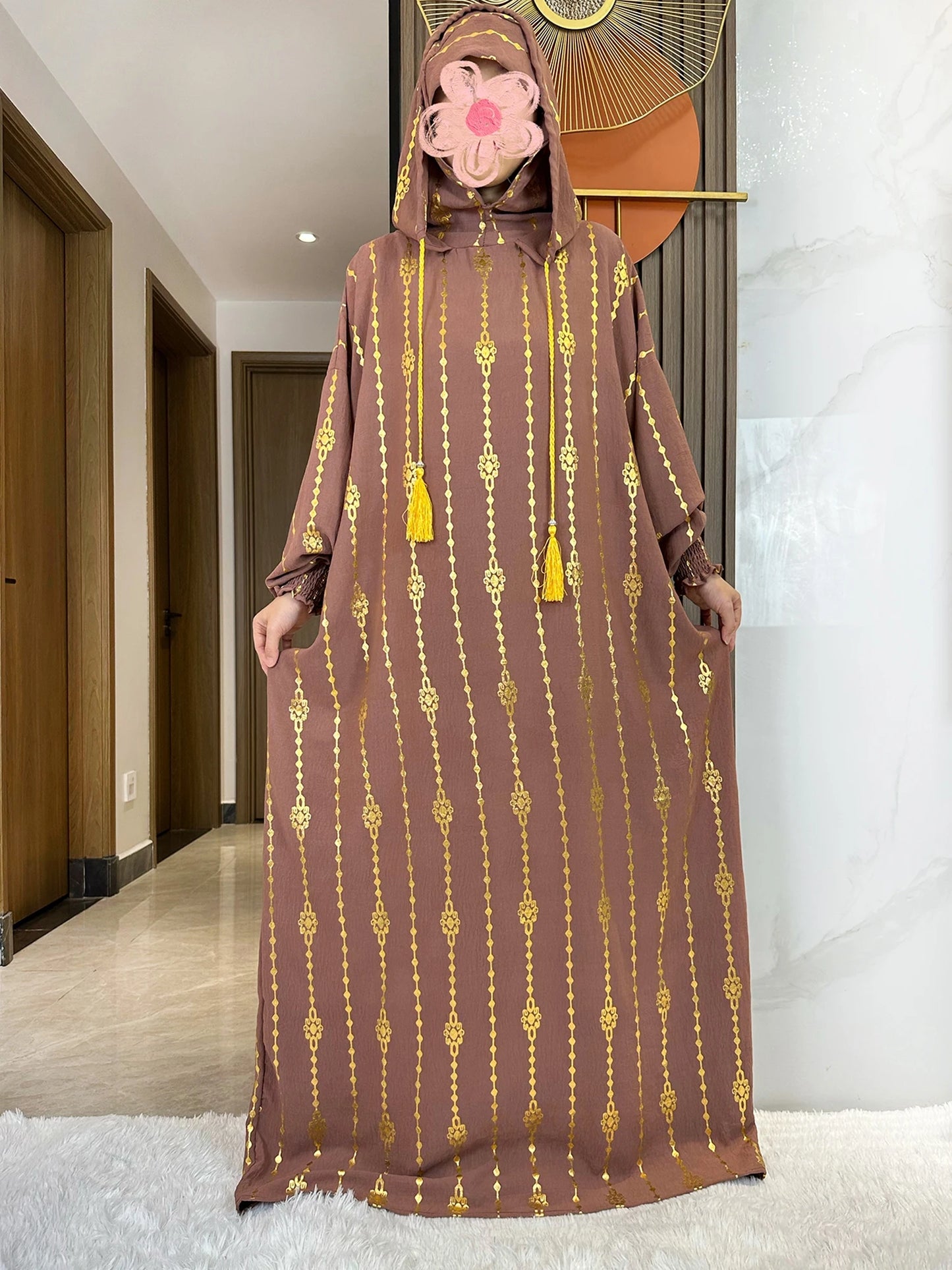 Abaya Femme en Coton – Élégance et Confort au Quotidien