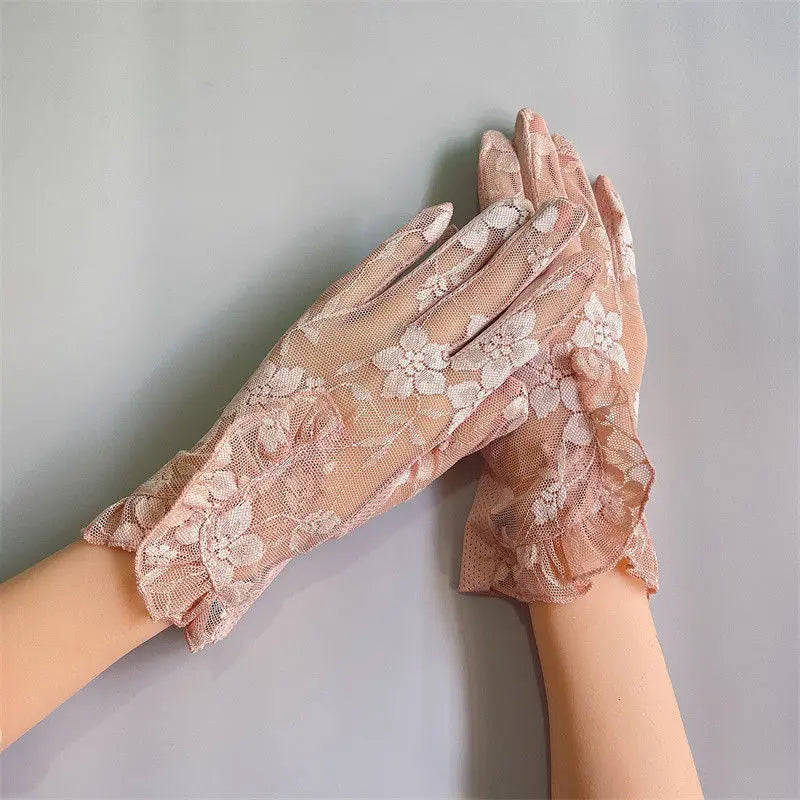 Gants Courts en Dentelle – Motifs Floraux & Élégance Intemporelle