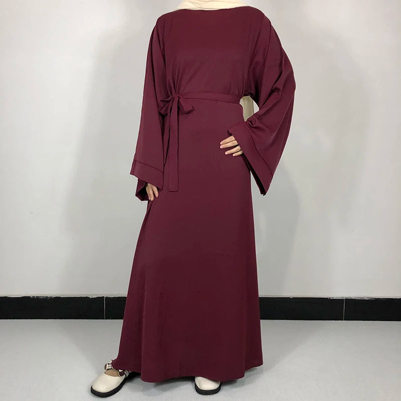 Abaya Femme Minimaliste Chic – Élégance Essentielle & Confort Fluide