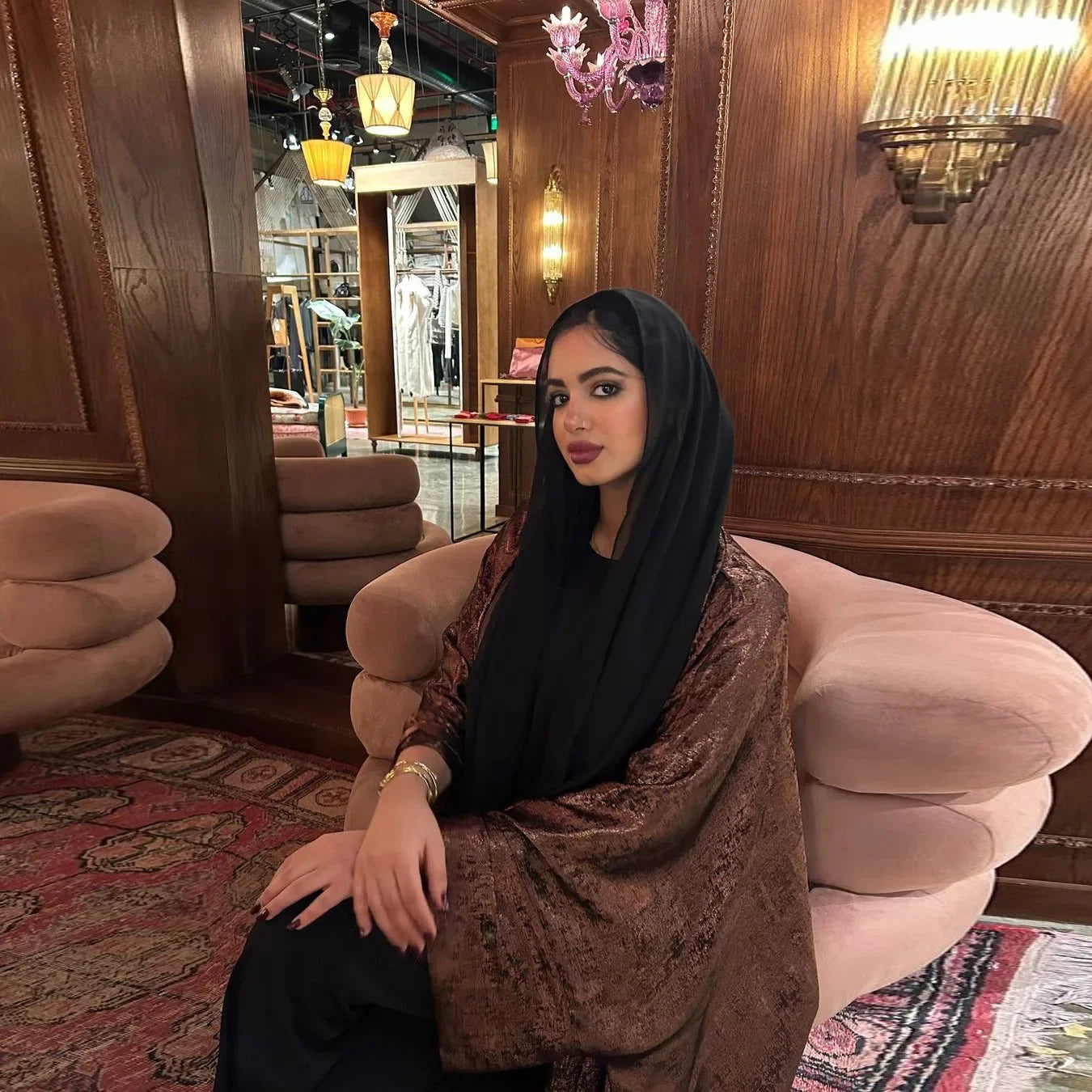 Abaya Femme Kimono Satin – Élégance Fluide et Raffinée