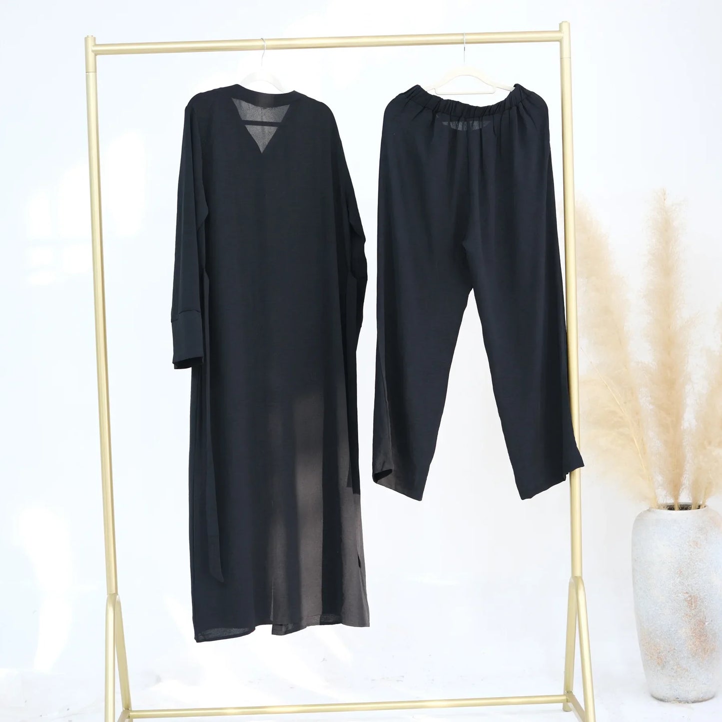 Ensemble Femme Modeste 3 Pièces – Abaya, Pantalon et Hijab Chic