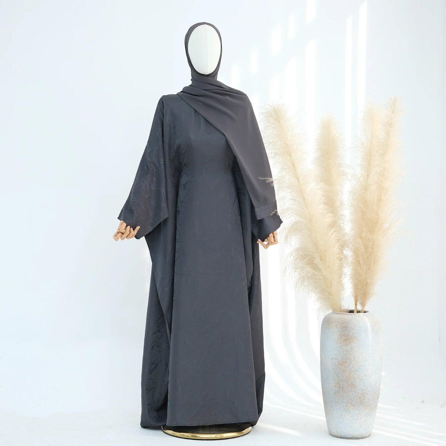 Abaya Femme Minimaliste Élégante – Confort & Style au Quotidien
