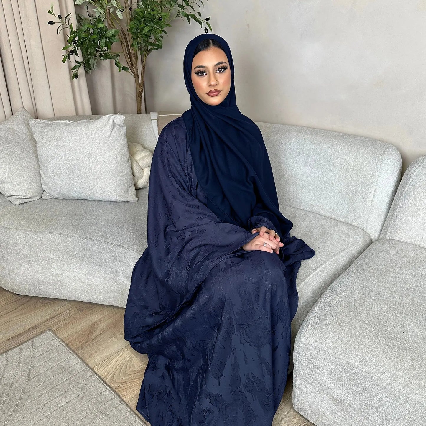 Abaya Femme Dubai de Luxe – Élégance Intégrale et Raffinement Haut de Gamme
