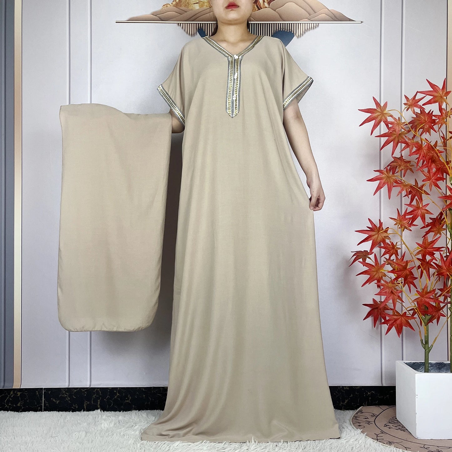 Kaftan Femme Traditionnel  – Élégance Modeste & Détails Sublimes