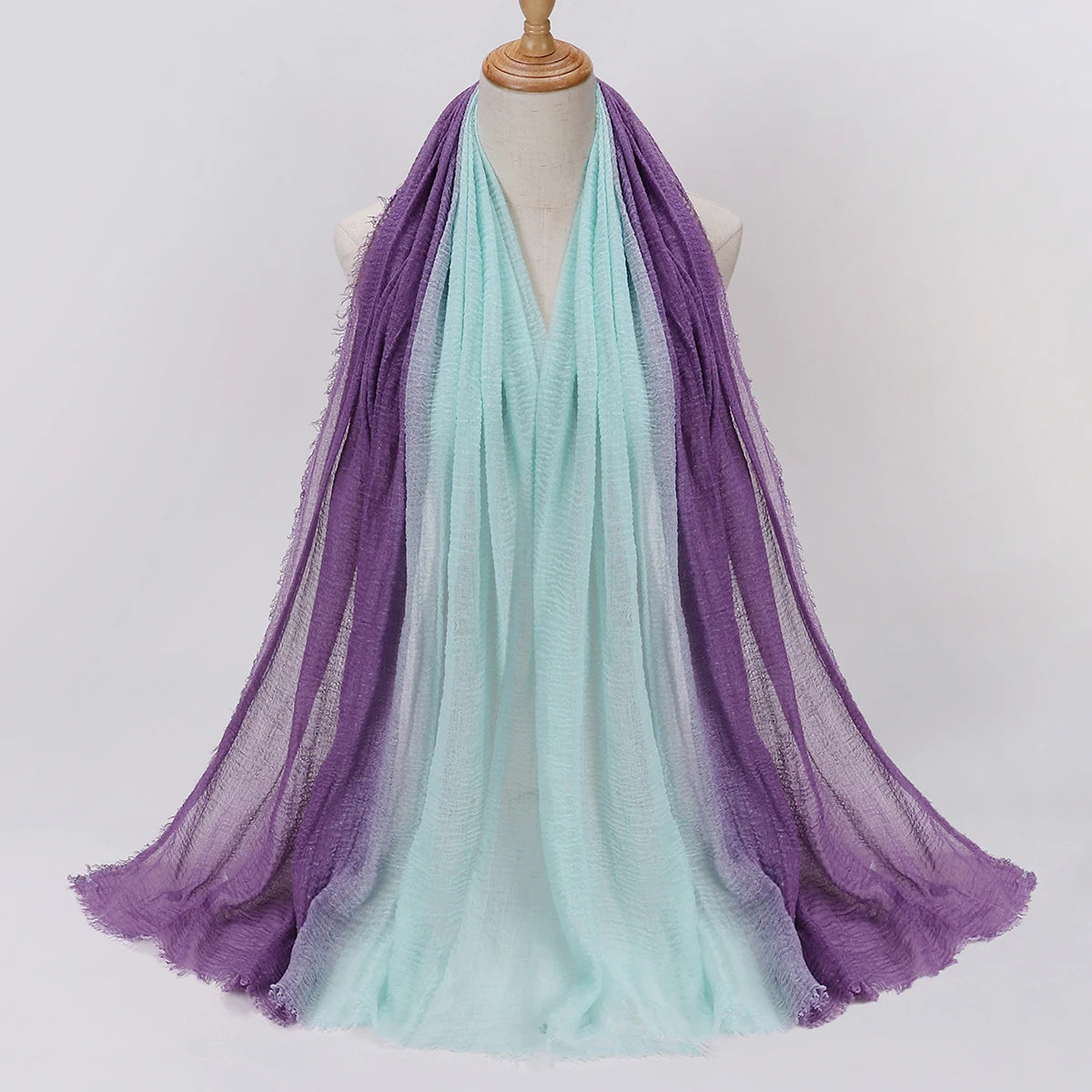 Foulard Femme Dégradé à Effet Froissé – Élégance et Originalité