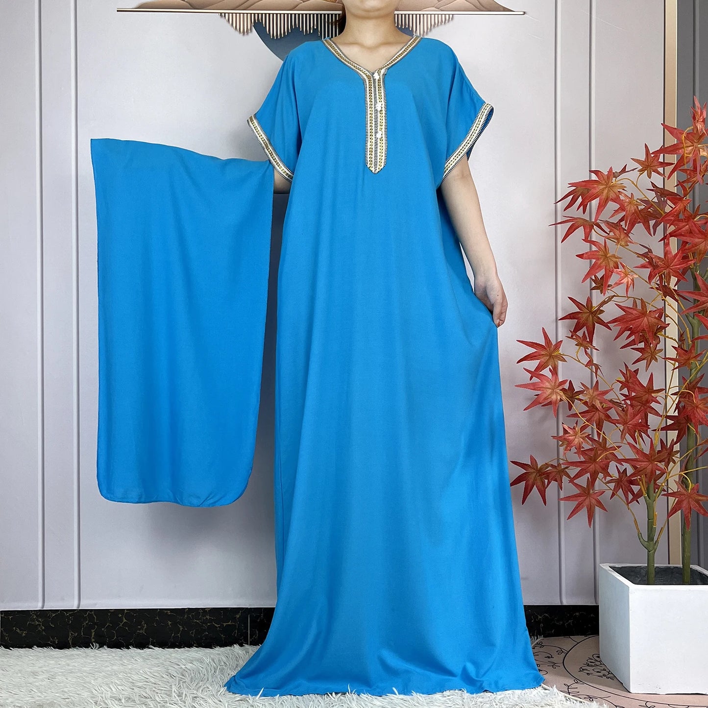 Kaftan Femme Traditionnel  – Élégance Modeste & Détails Sublimes