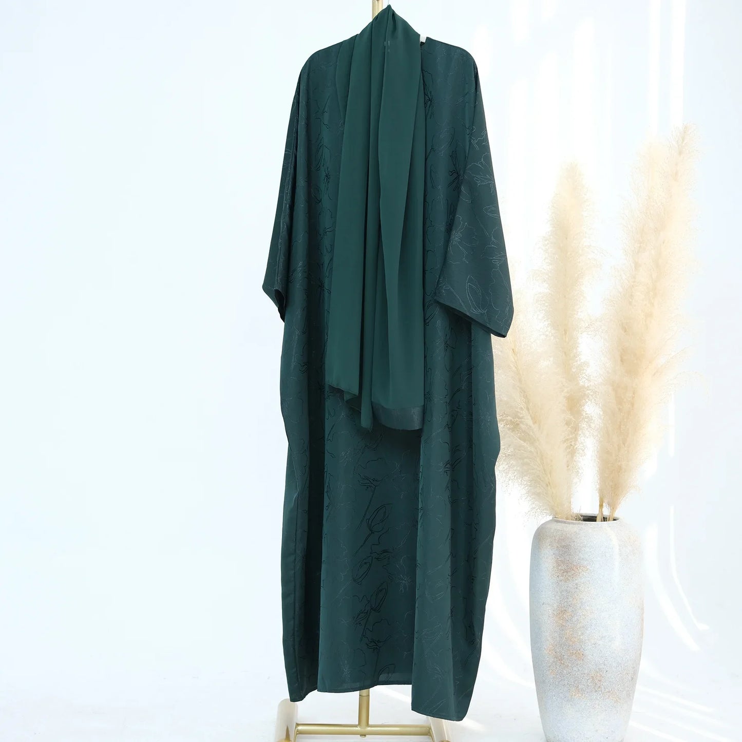 Abaya Femme Minimaliste Élégante – Confort & Style au Quotidien