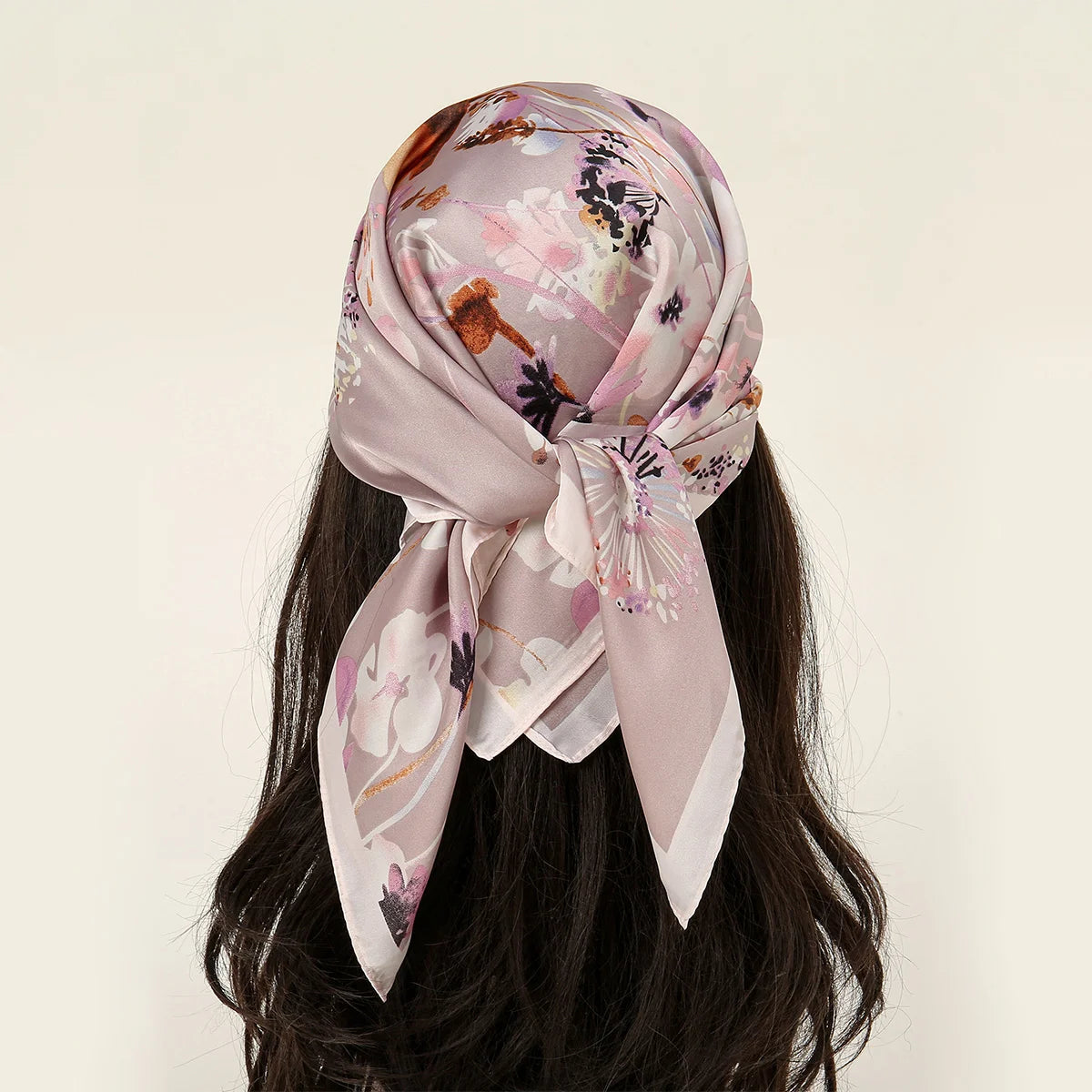 Foulard Femme Satiné Fleuri – Élégance Modeste & Raffinée