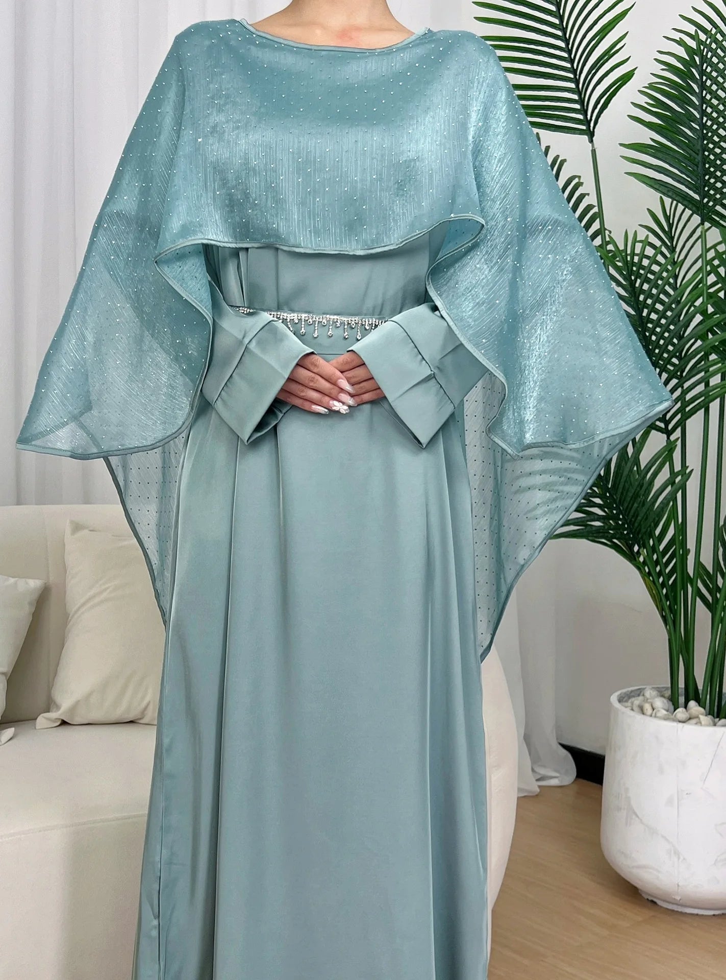 Abaya Femme Papillon Luxe – Élégance Fluide & Détails Brillants