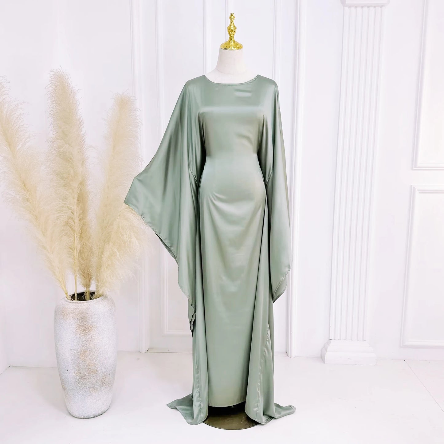 Abaya Femme Satin Élégance – Légèreté et Brillance pour Cérémonie