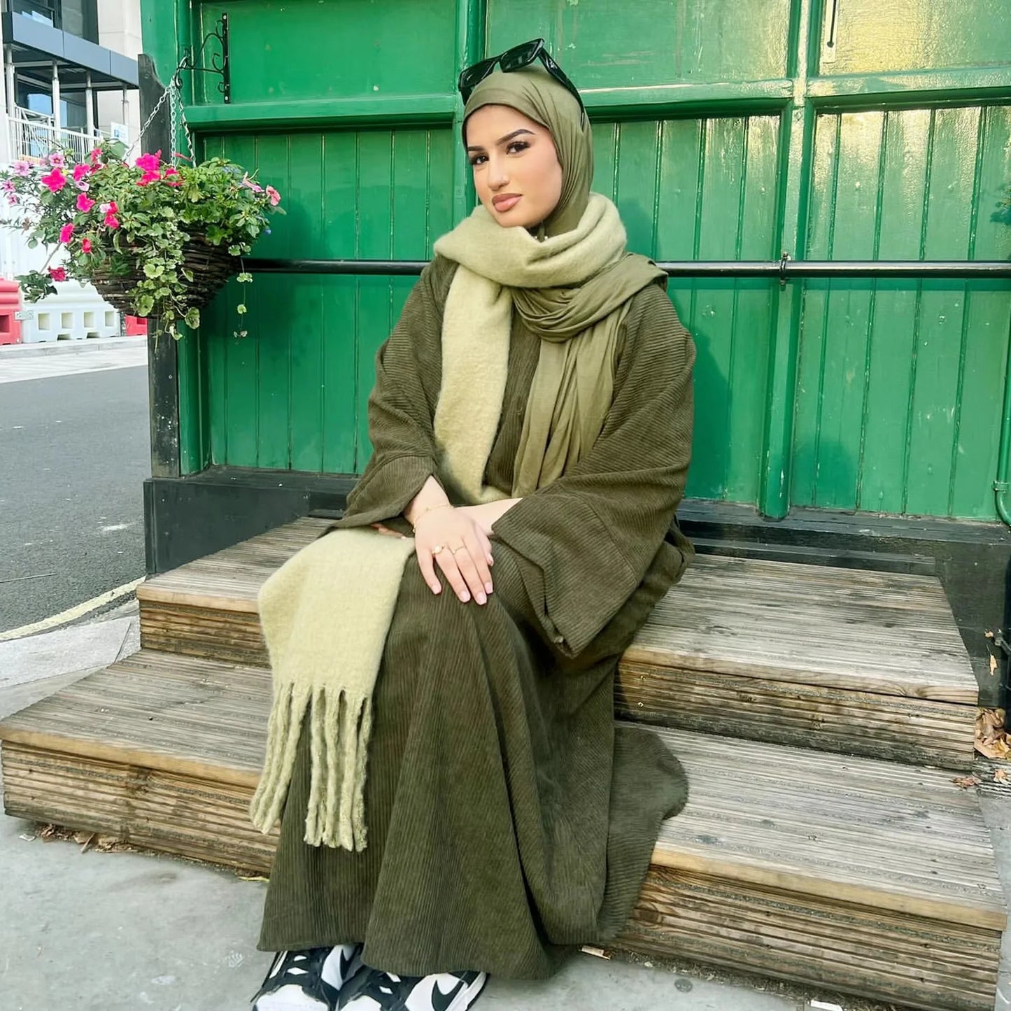 Abaya Femme Longue Hiver – Élégance & Chaleur pour la Saison Froide