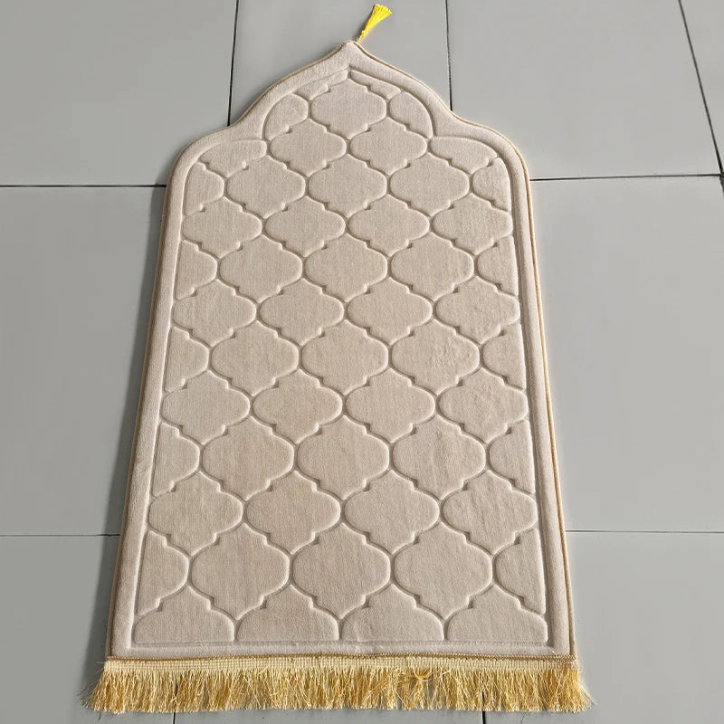 Tapis de Prière Premium – Velours Noir avec Finitions Dorées