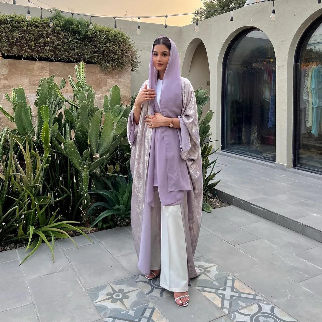 Kimono Femme en Satin Luxe – Élégance Fluide & Toucher Soie